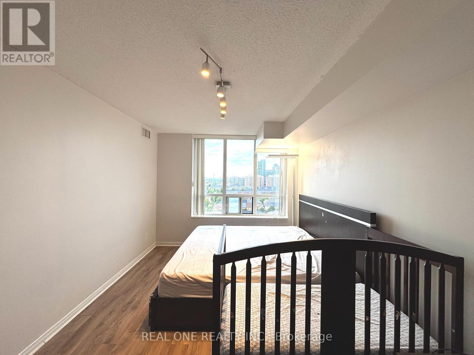 1203 - 310 Red Maple Road, Richmond Hill (Langstaff), Ontario  L4C 0T7 - Photo 10 - N12351270