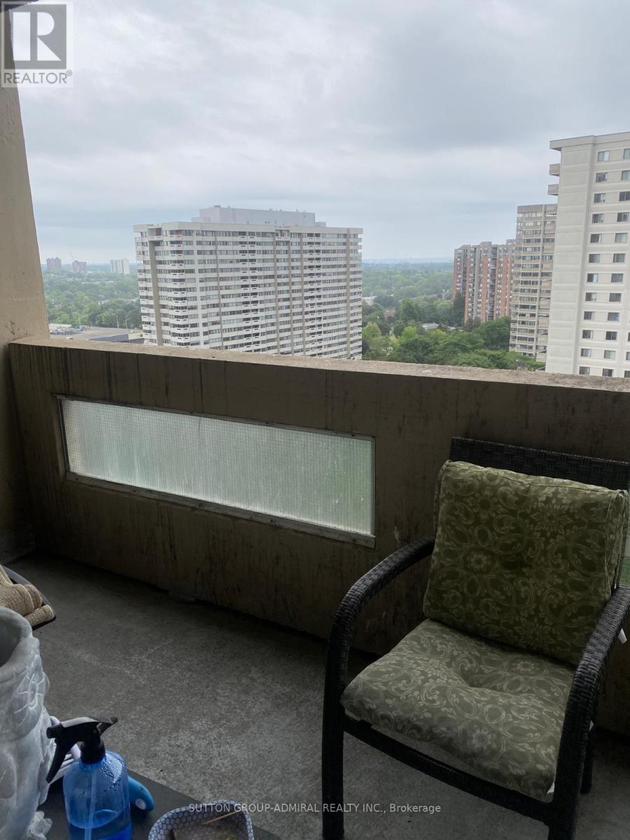 1513 - 3590 Kaneff Crescent, Mississauga, Ontario  L5A 3Y5 - Photo 12 - W12351497
