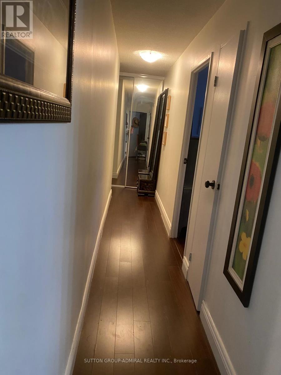 1513 - 3590 Kaneff Crescent, Mississauga, Ontario  L5A 3Y5 - Photo 11 - W12351497