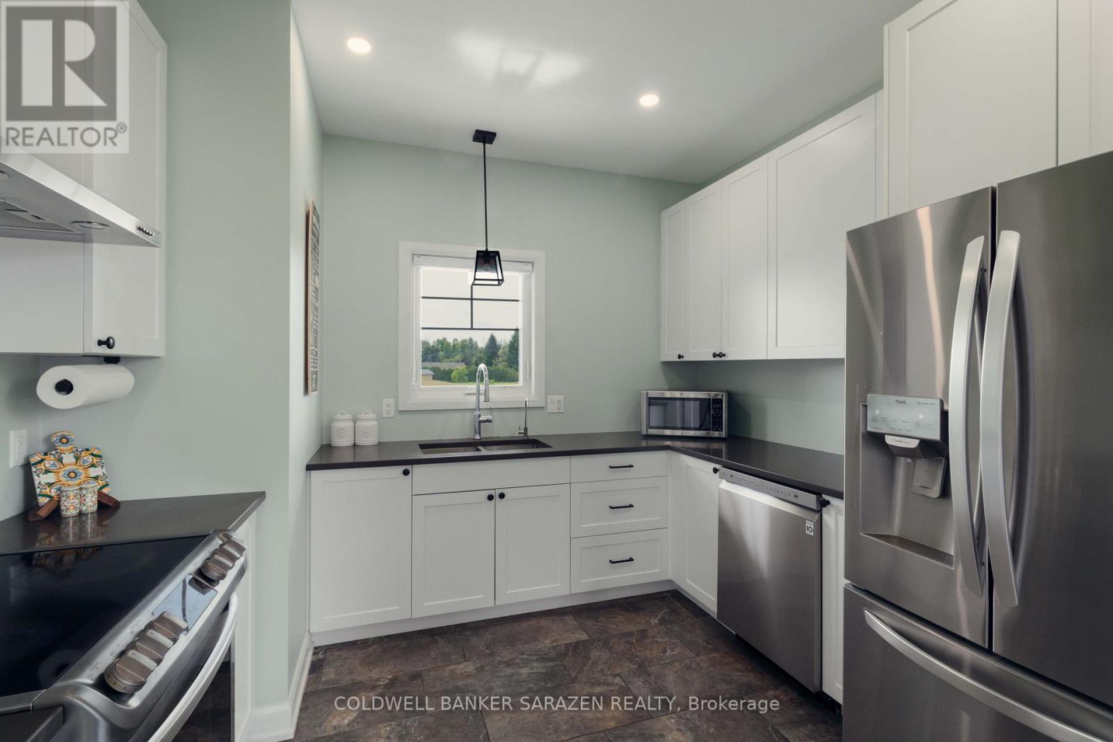 19 Tilly Lane, North Grenville, Ontario  K0G 1S0 - Photo 5 - X12339802