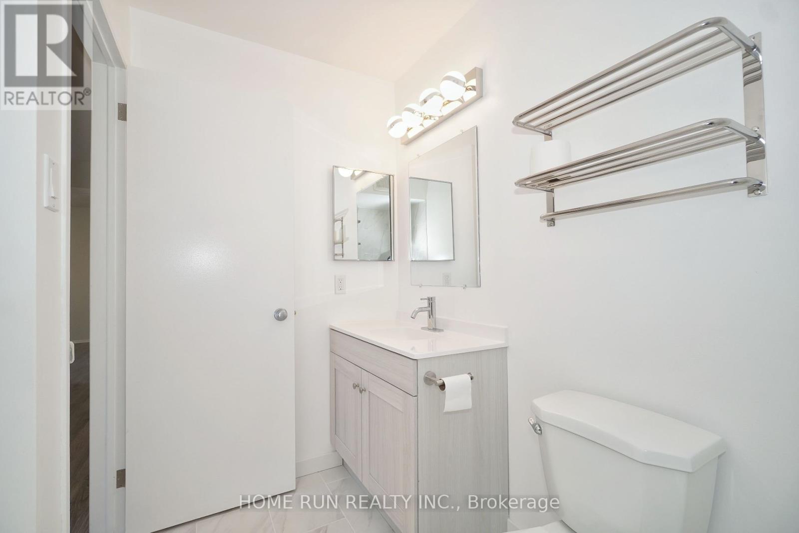 303 - 214 Viewmount Drive, Ottawa, Ontario  K2E 7X3 - Photo 26 - X12353891