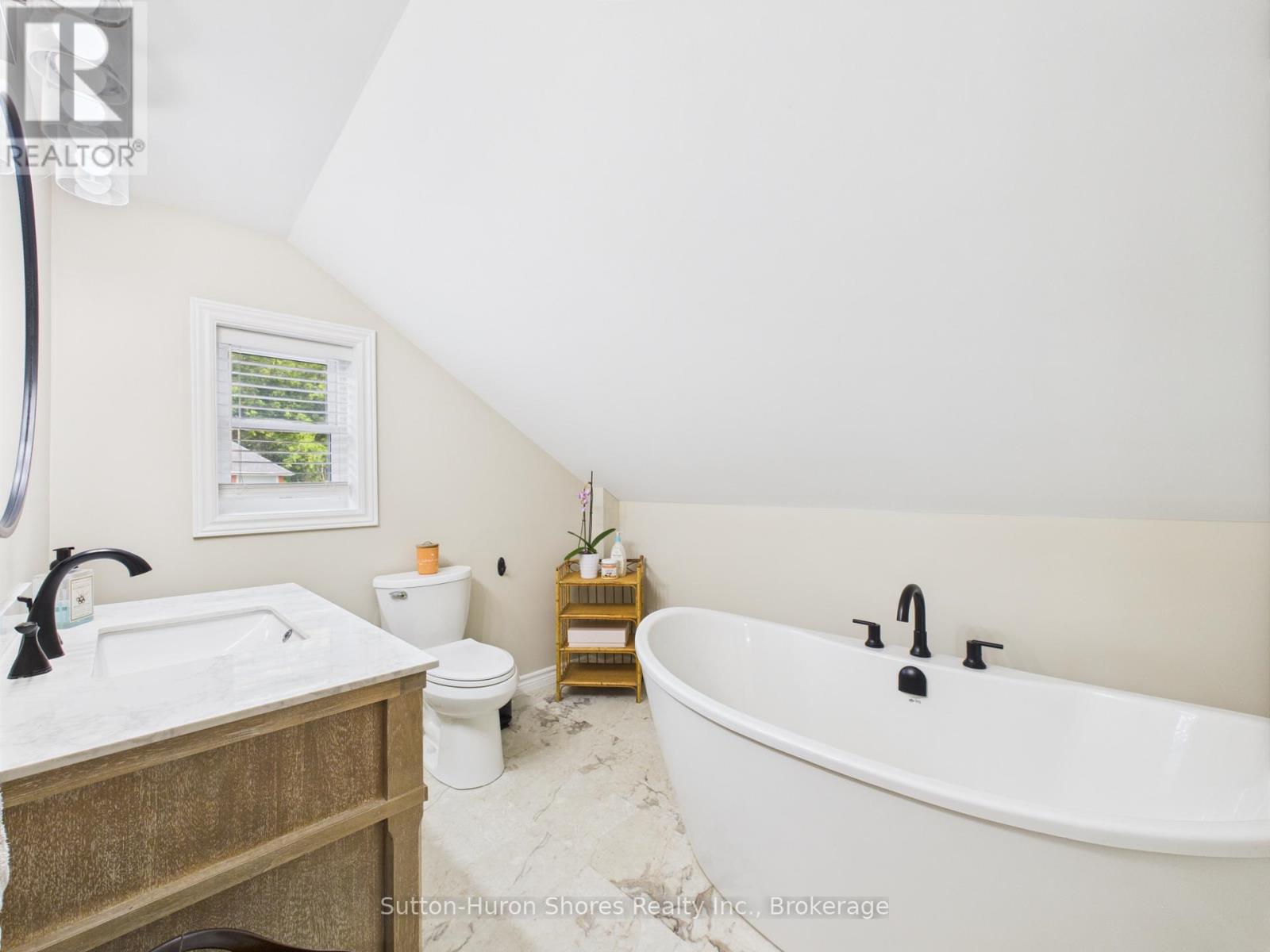24 Market Street, Arran-Elderslie, Ontario  N0H 2N0 - Photo 20 - X12352772