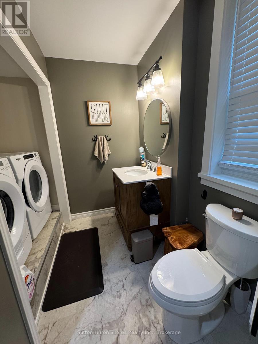 24 Market Street, Arran-Elderslie, Ontario  N0H 2N0 - Photo 15 - X12352772