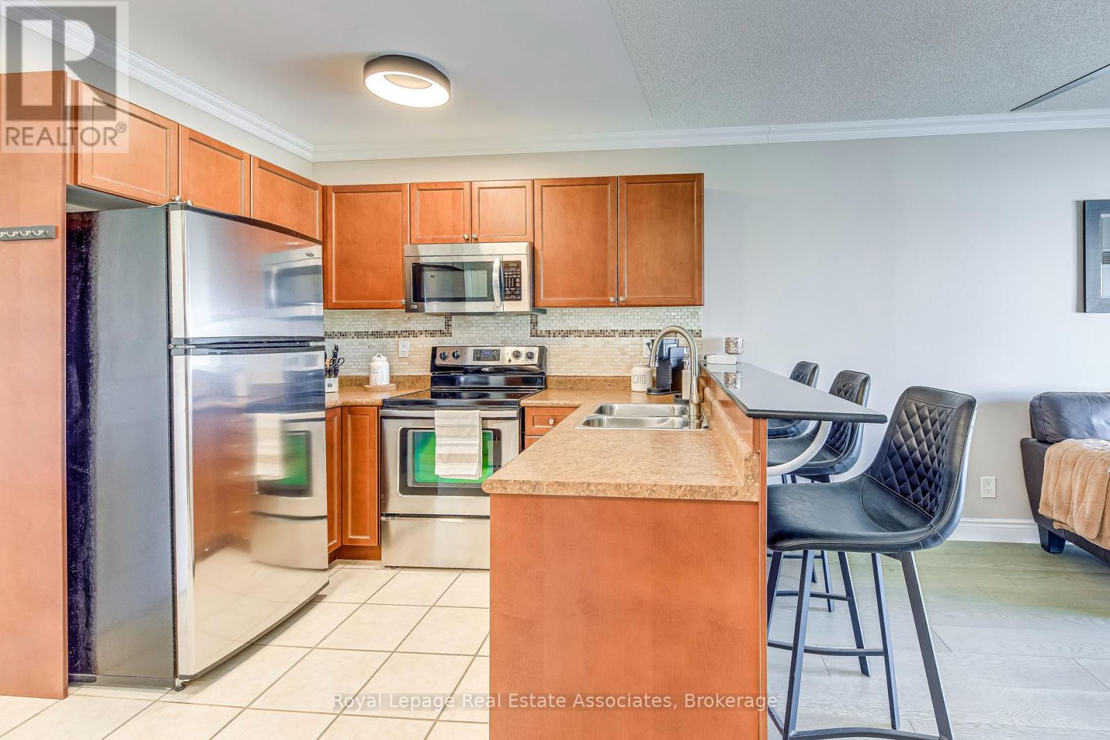 Property at 309 - 8 HARRIS STREET image 3