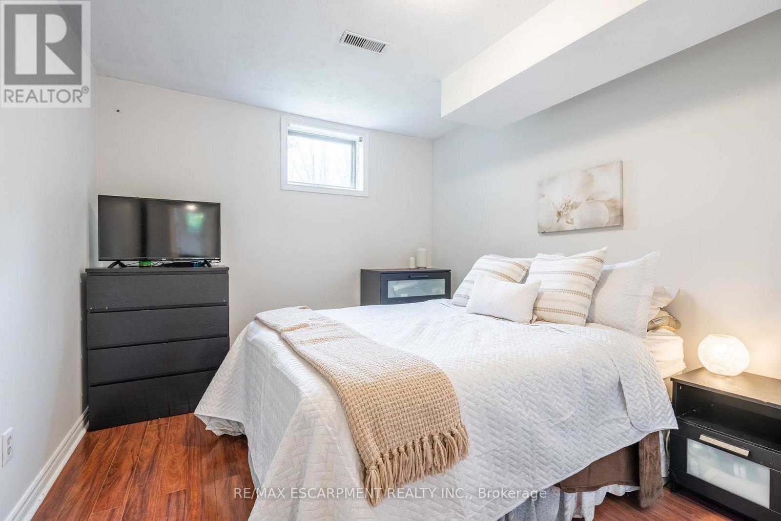 152 Concession 7 Road E, Hamilton, Ontario  L0R 1V0 - Photo 25 - X12353864