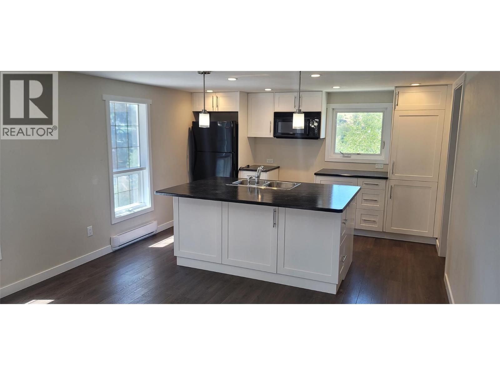 1915 Hollywood Road S, Kelowna, British Columbia  V1X 4P5 - Photo 5 - 10355734