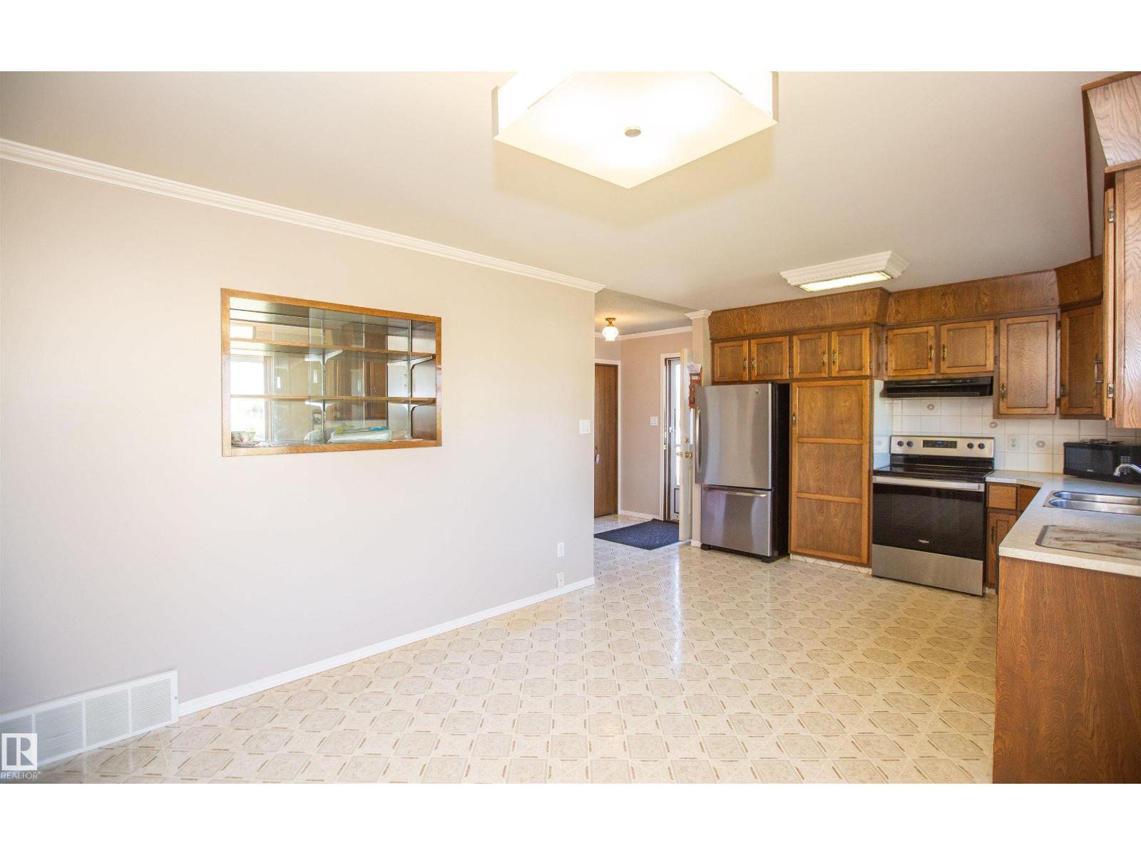 5530 46 St, Barrhead, Alberta  T7N 1K6 - Photo 30 - E4453441