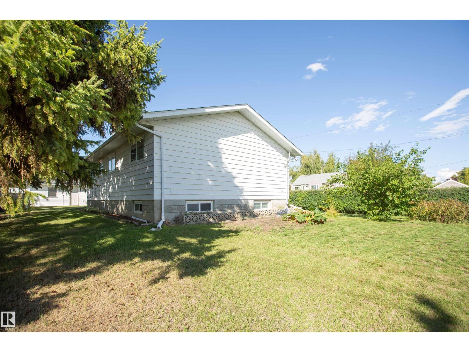 5530 46 St, Barrhead, Alberta  T7N 1K6 - Photo 8 - E4453441
