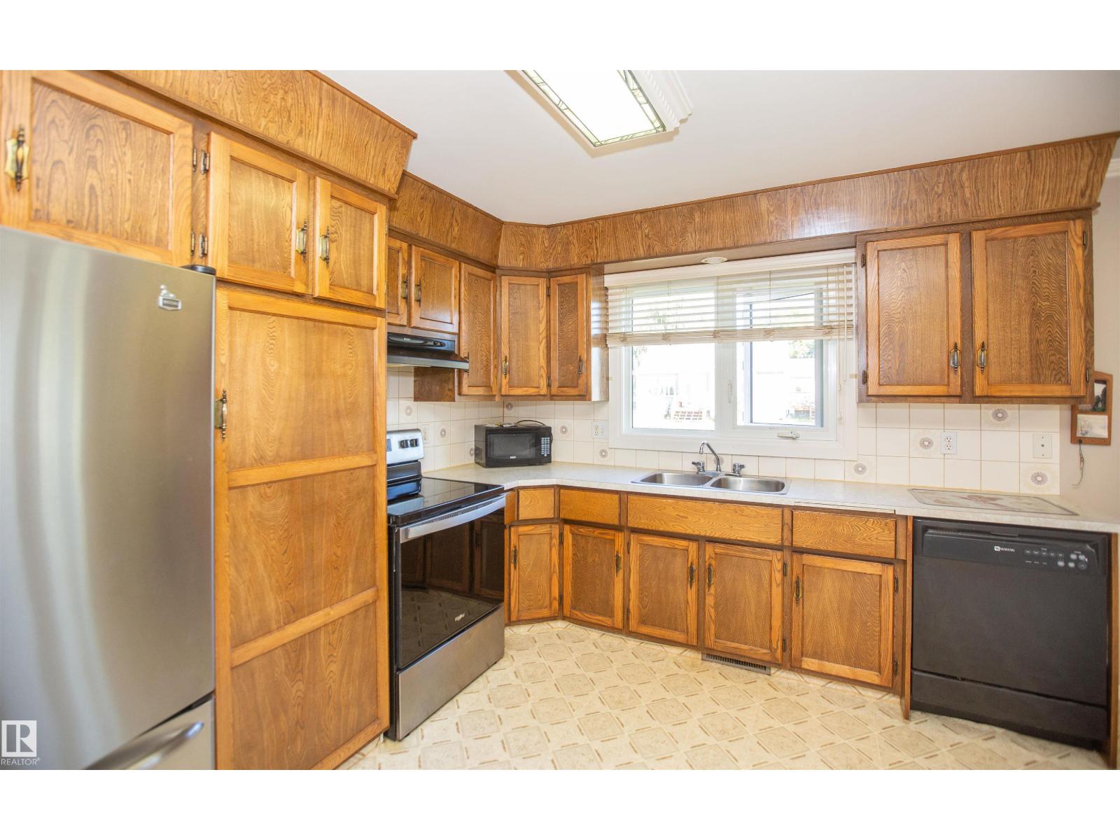 5530 46 St, Barrhead, Alberta  T7N 1K6 - Photo 33 - E4453441