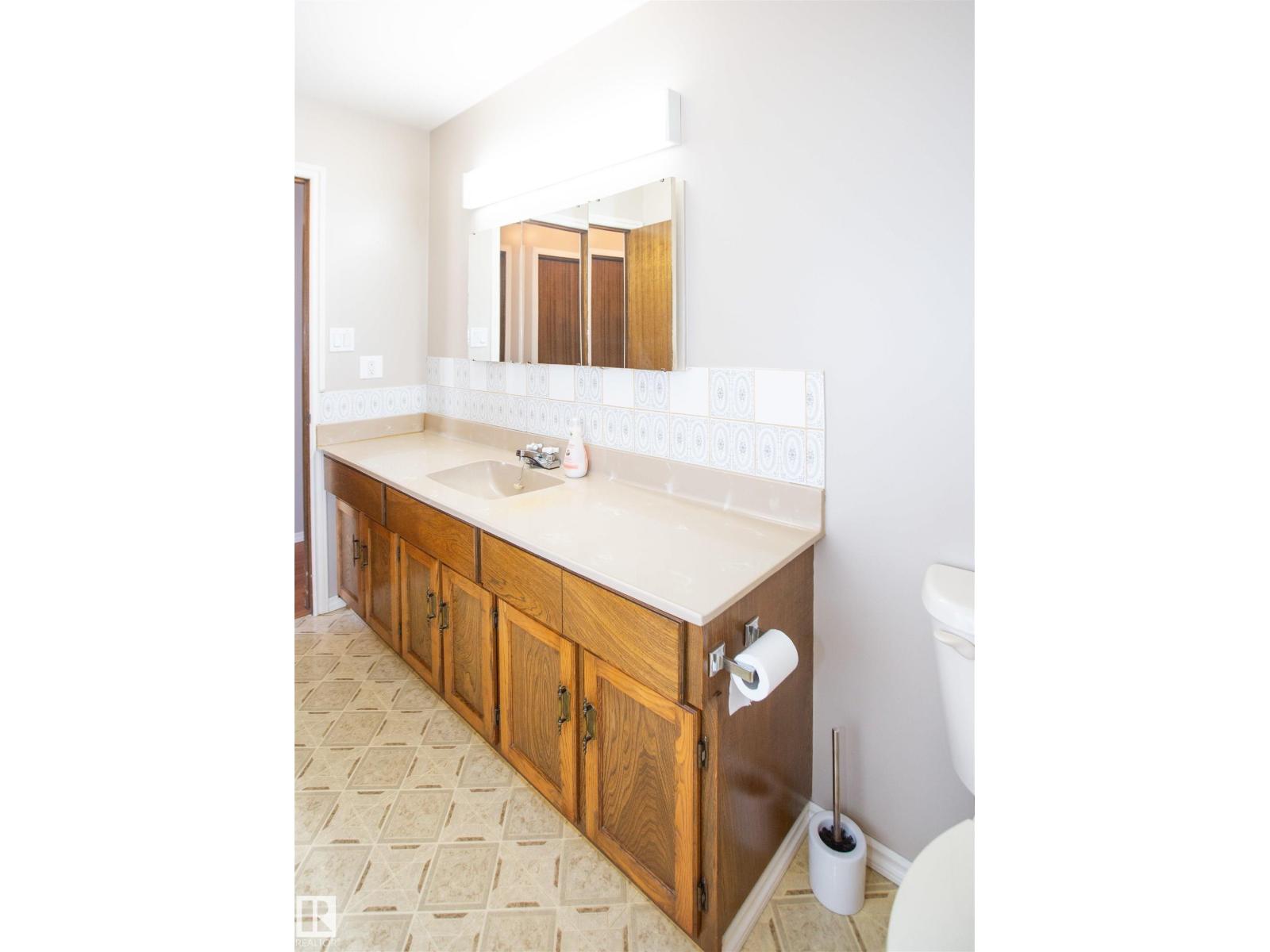 5530 46 St, Barrhead, Alberta  T7N 1K6 - Photo 49 - E4453441