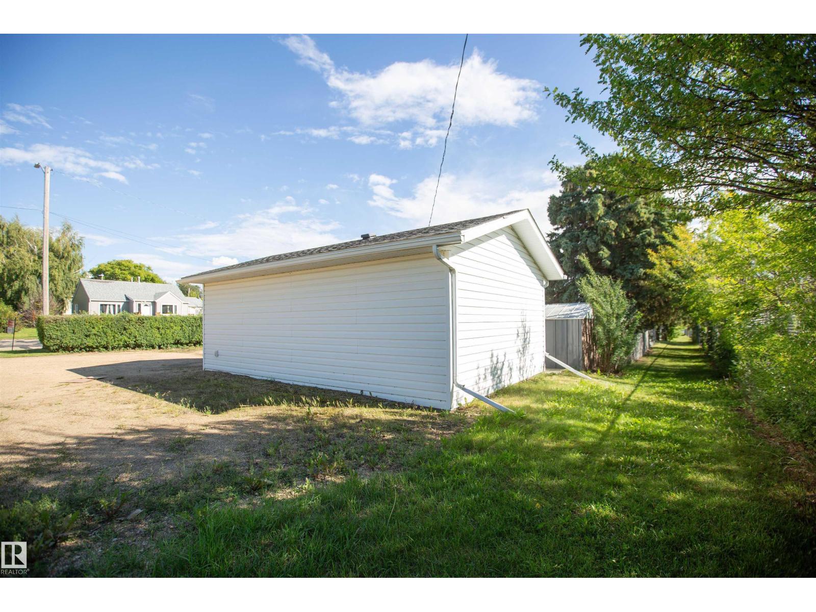 5530 46 St, Barrhead, Alberta  T7N 1K6 - Photo 35 - E4453441