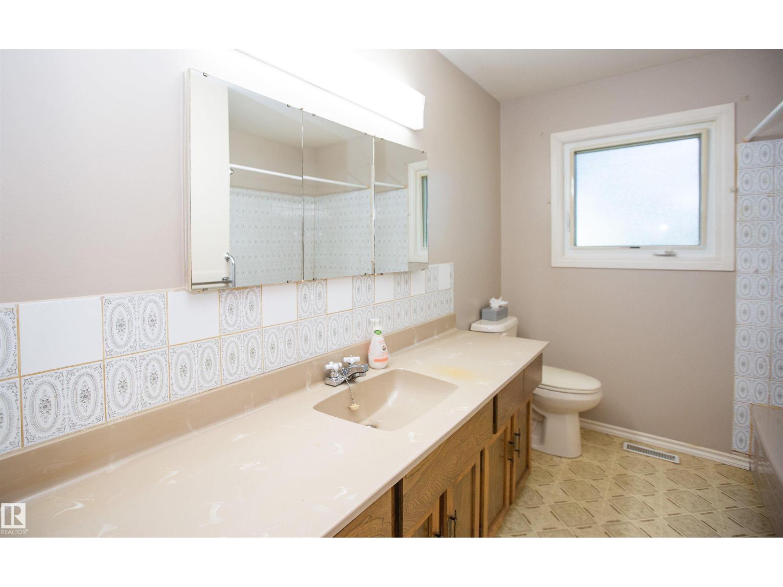 5530 46 St, Barrhead, Alberta  T7N 1K6 - Photo 51 - E4453441