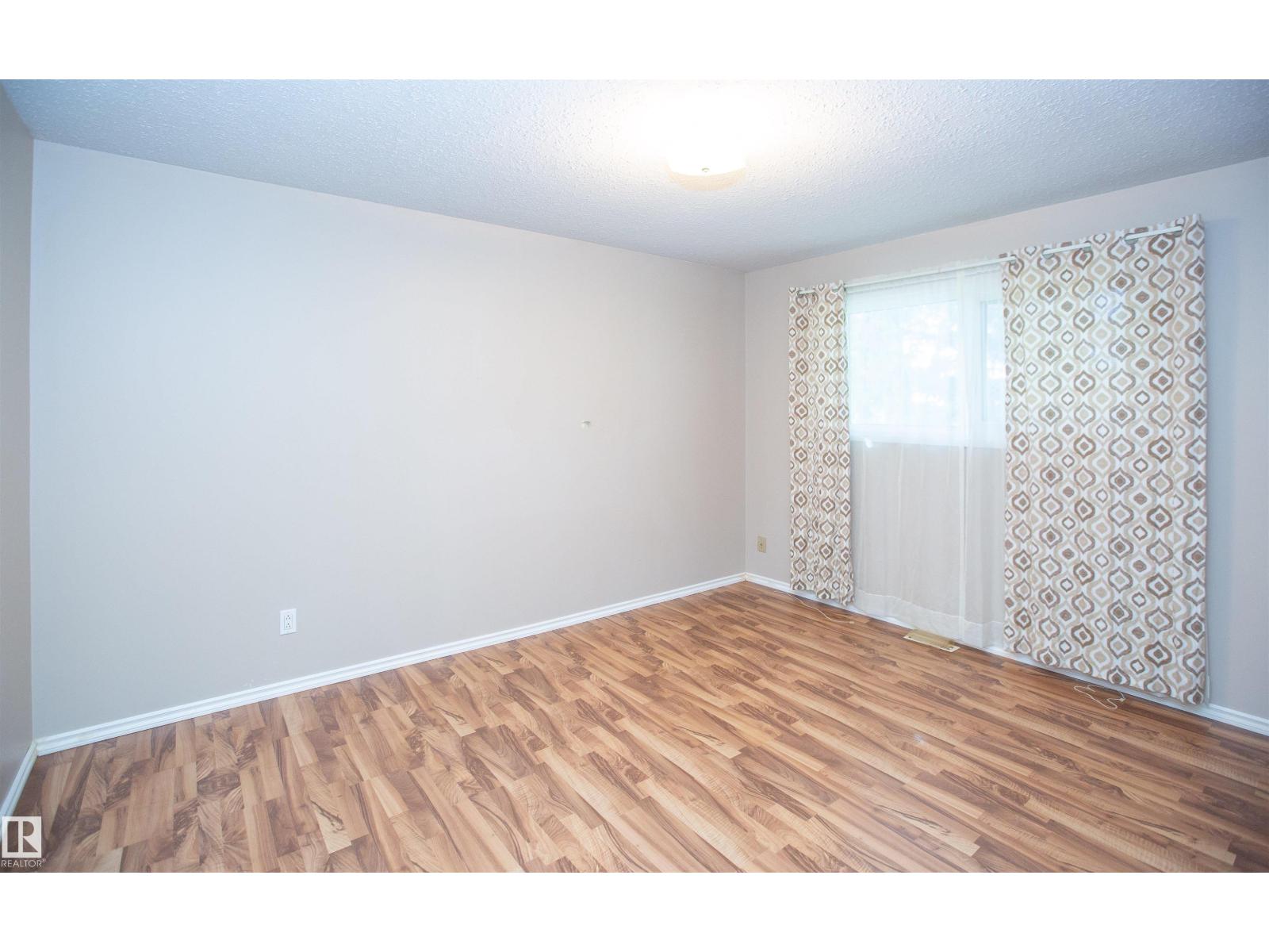 5530 46 St, Barrhead, Alberta  T7N 1K6 - Photo 39 - E4453441
