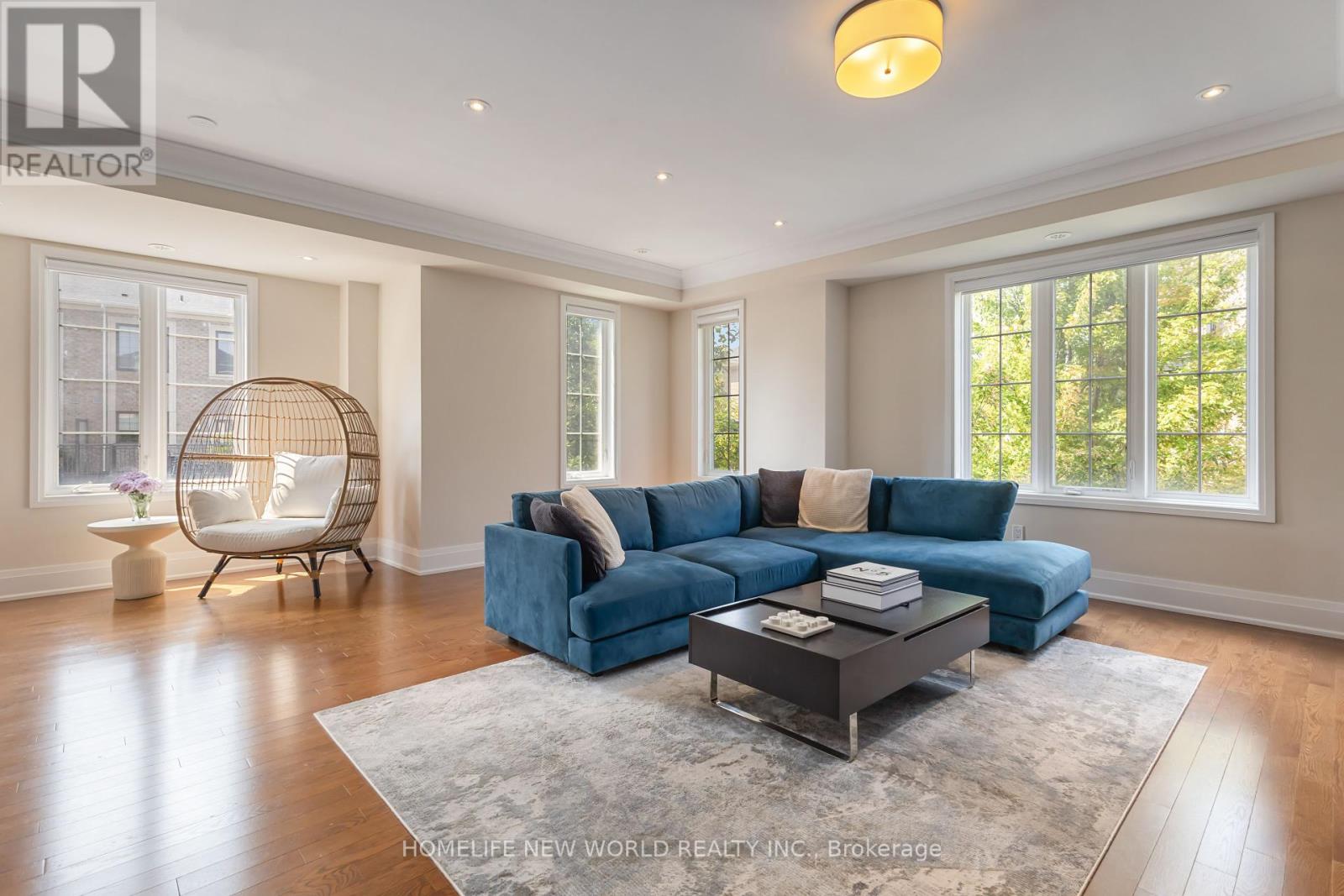 Property at 22 AMERICAN ELM WAY image 5