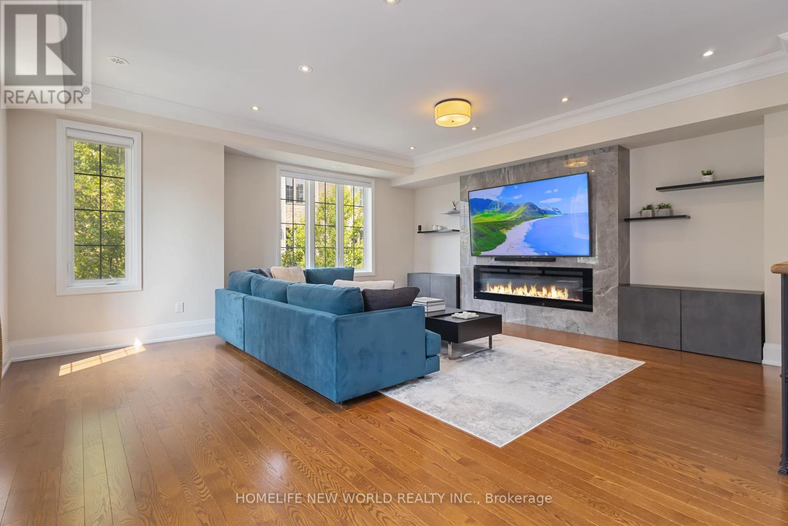 Property at 22 AMERICAN ELM WAY image 4