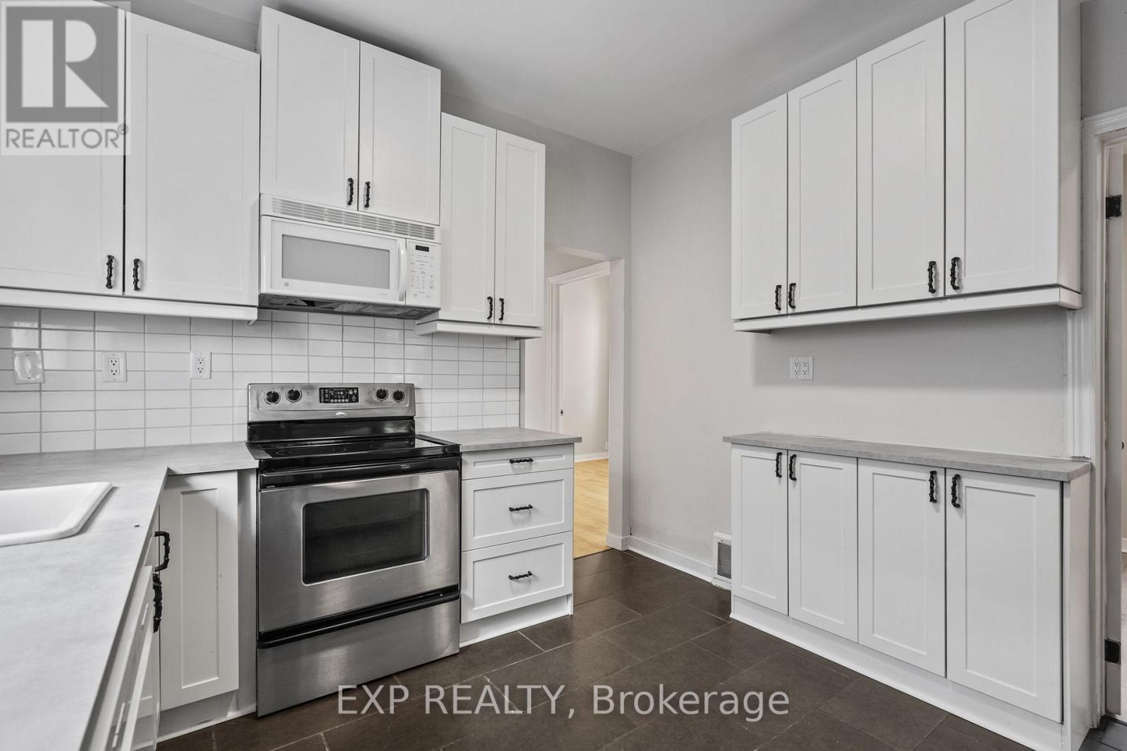 1 - 318 Ashland Avenue, London East, Ontario  N5W 4E6 - Photo 14 - X12353895