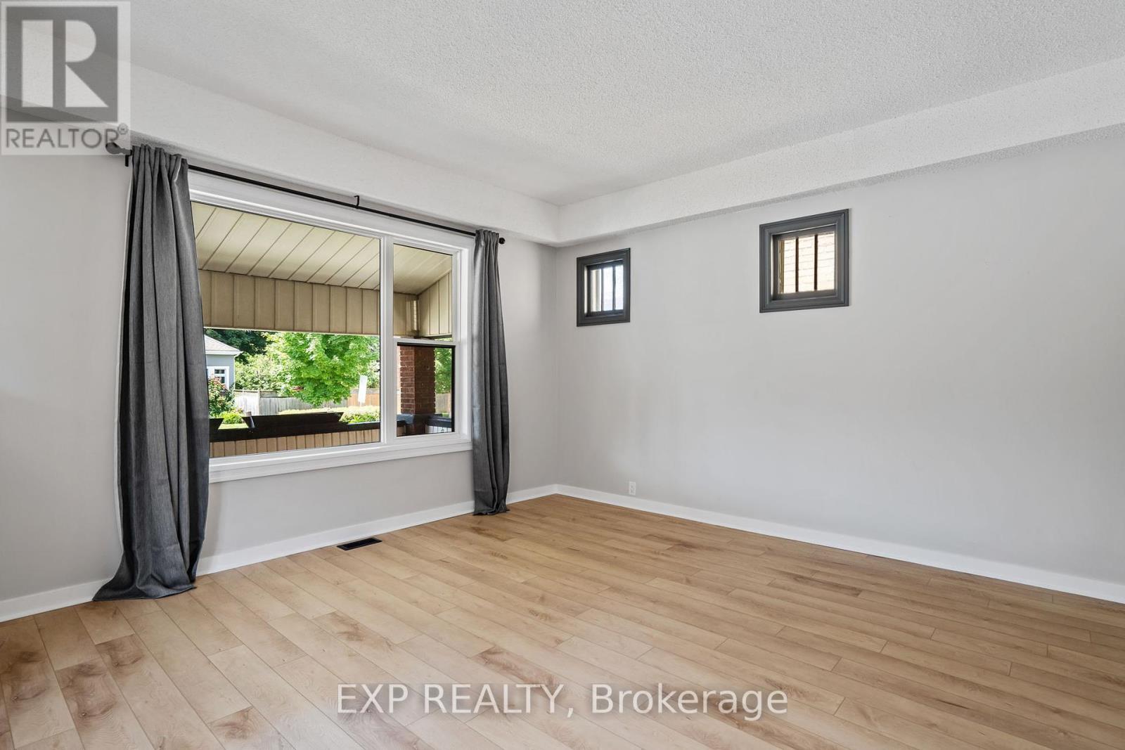 1 - 318 Ashland Avenue, London East, Ontario  N5W 4E6 - Photo 7 - X12353895