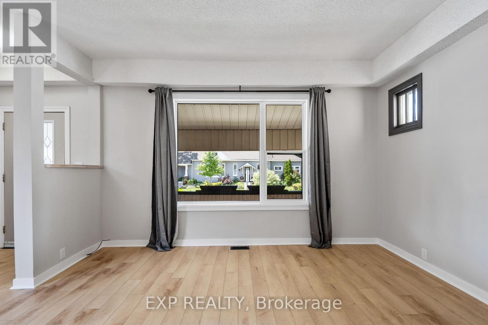 1 - 318 Ashland Avenue, London East, Ontario  N5W 4E6 - Photo 8 - X12353895