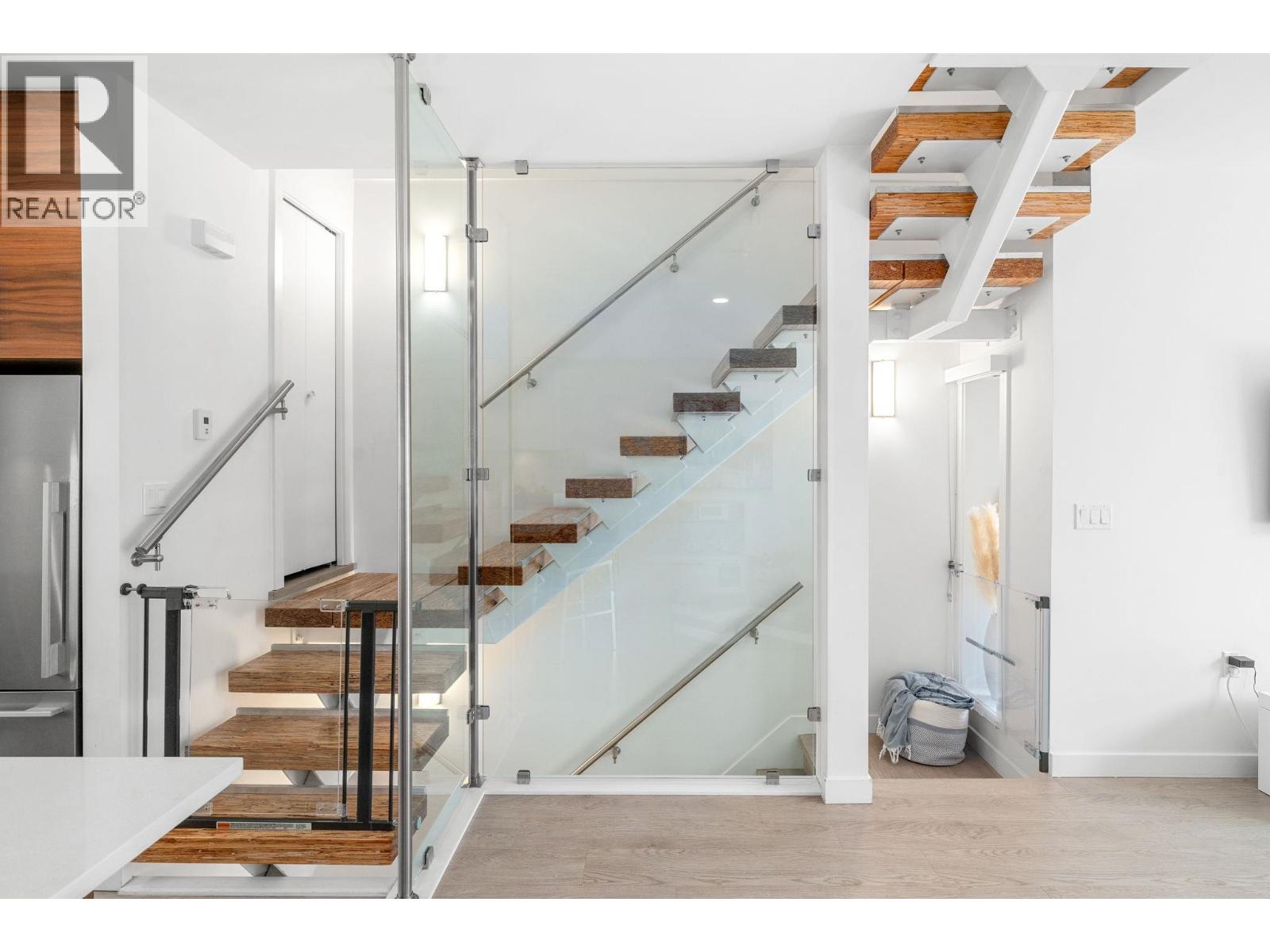 35 720 E 3rd Street, North Vancouver, British Columbia  V7L 0G7 - Photo 17 - R3038817