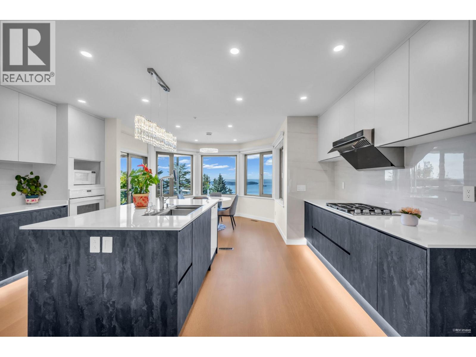 2662 Chelsea Place, West Vancouver, British Columbia  V7S 3E5 - Photo 14 - R3038822