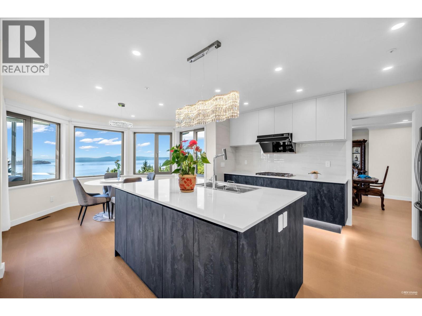 2662 Chelsea Place, West Vancouver, British Columbia  V7S 3E5 - Photo 18 - R3038822
