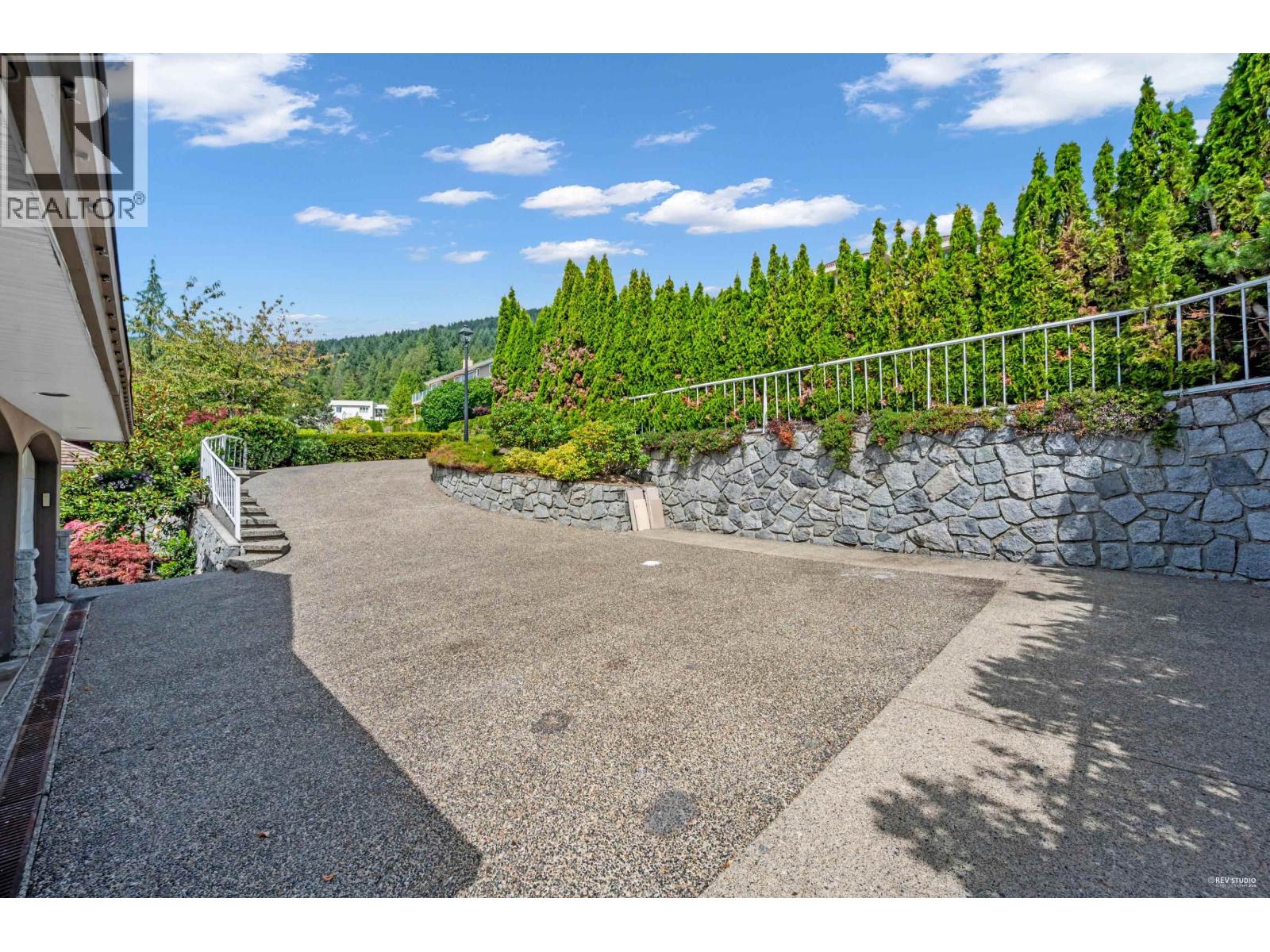 2662 Chelsea Place, West Vancouver, British Columbia  V7S 3E5 - Photo 35 - R3038822