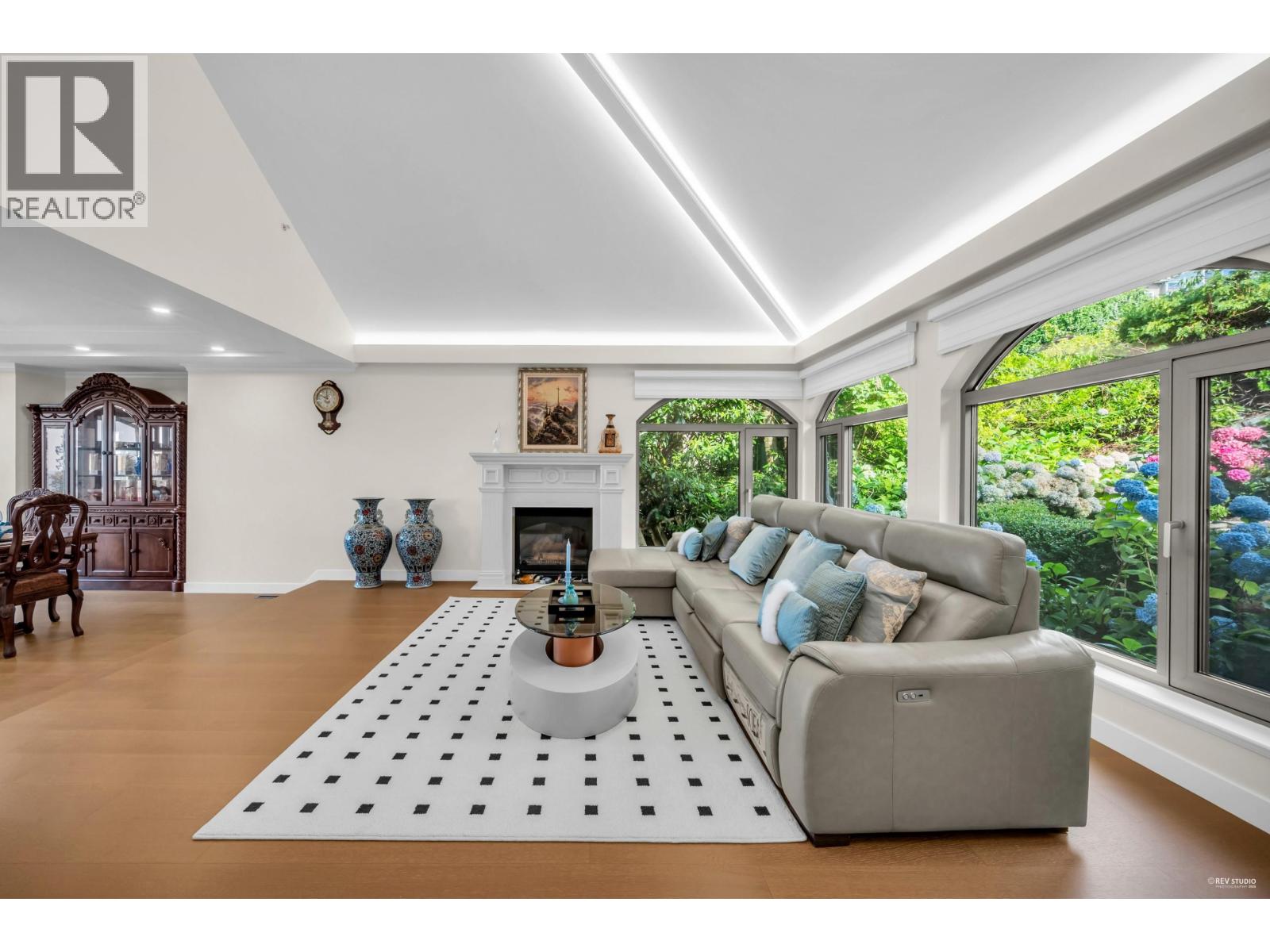 Property at 2662 CHELSEA PLACE image 4