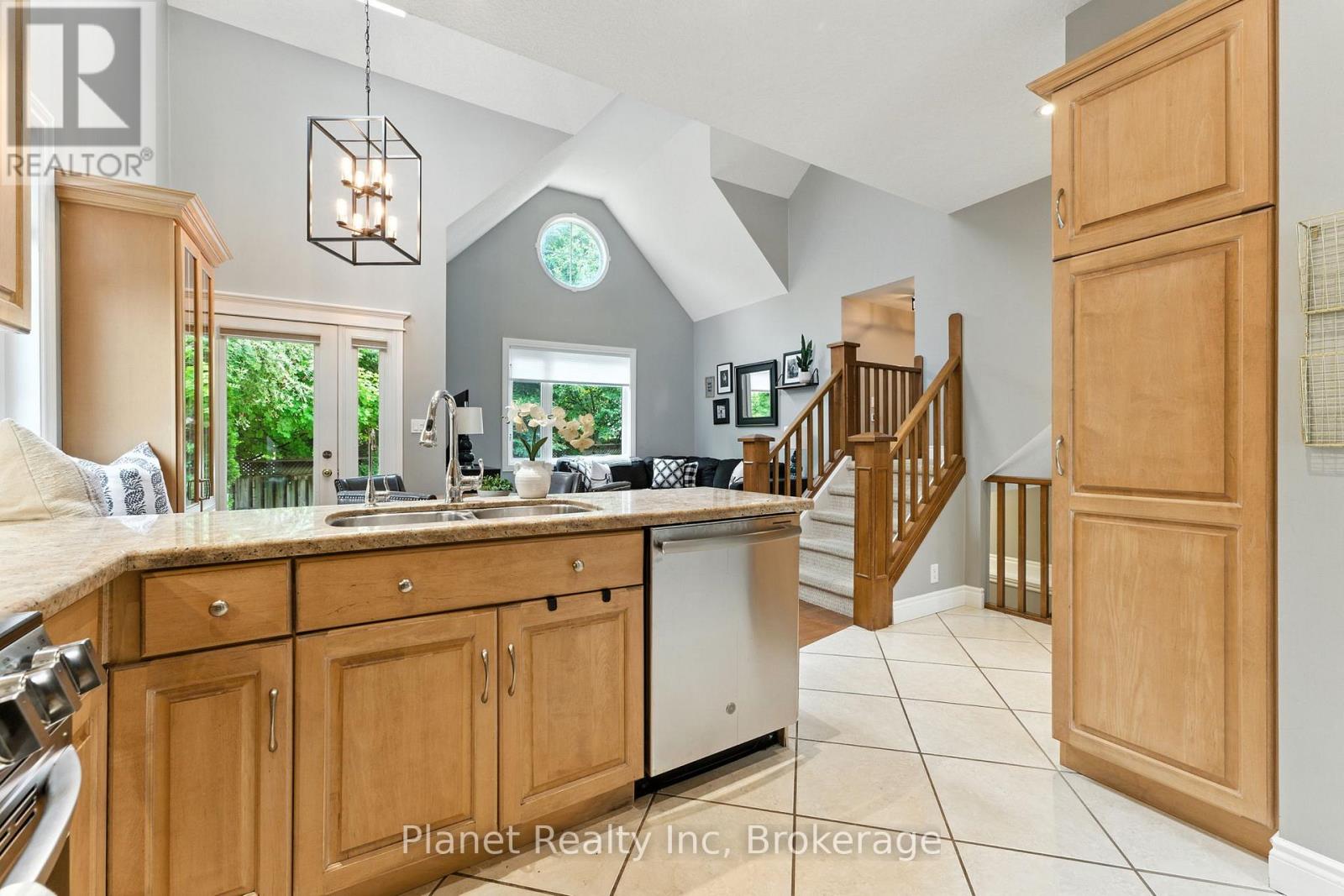 63 Truesdale Crescent, Guelph, Ontario  N1G 5H3 - Photo 12 - X12353924