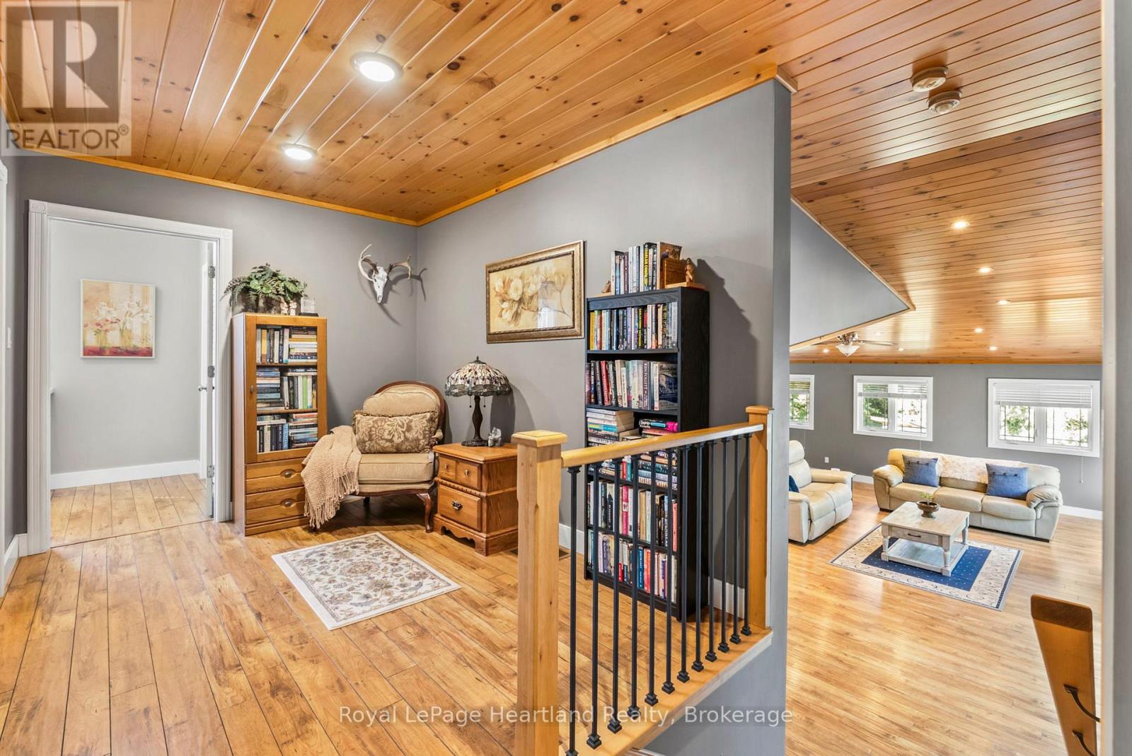 1043 Queen Street, Howick, Ontario  N0G 2X0 - Photo 25 - X12353927
