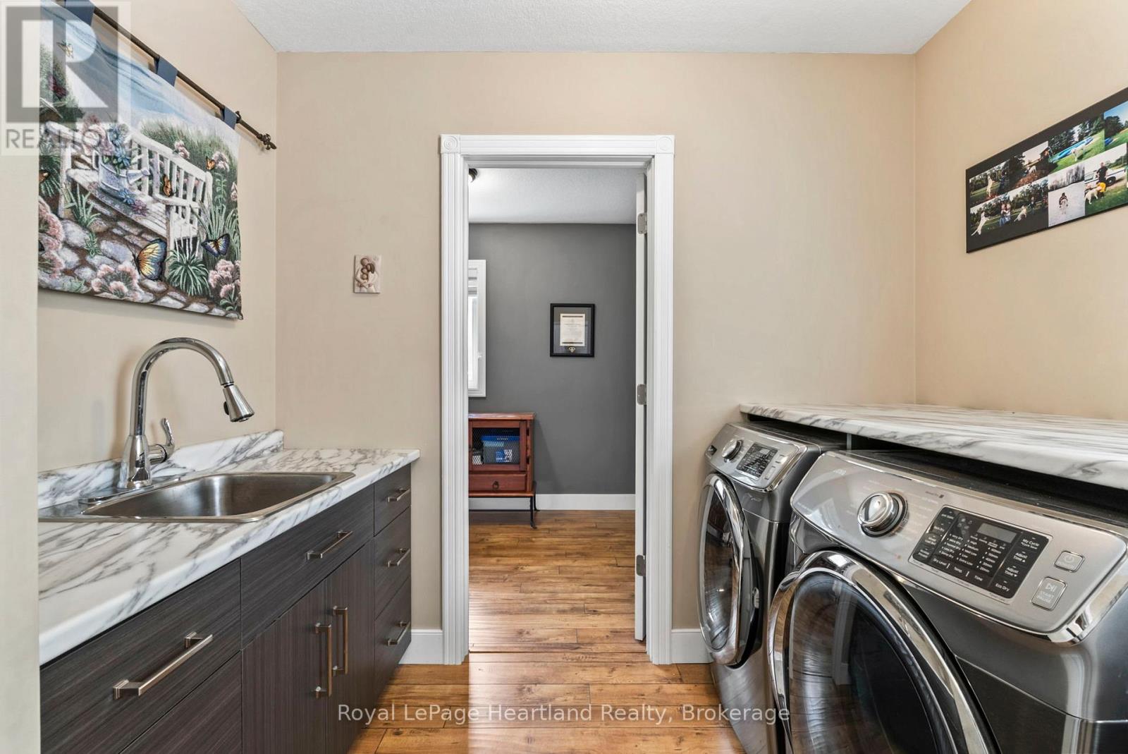 1043 Queen Street, Howick, Ontario  N0G 2X0 - Photo 27 - X12353927