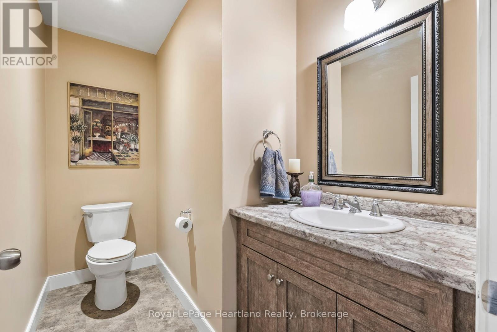 1043 Queen Street, Howick, Ontario  N0G 2X0 - Photo 28 - X12353927