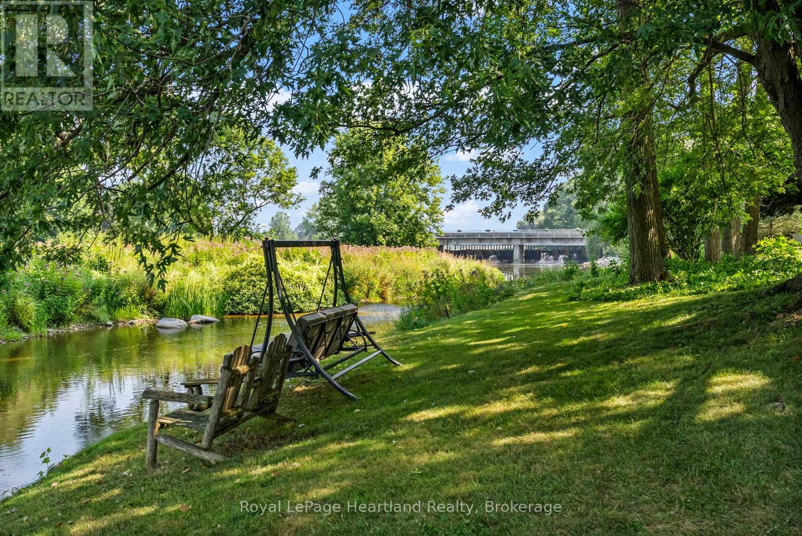 1043 Queen Street, Howick, Ontario  N0G 2X0 - Photo 48 - X12353927