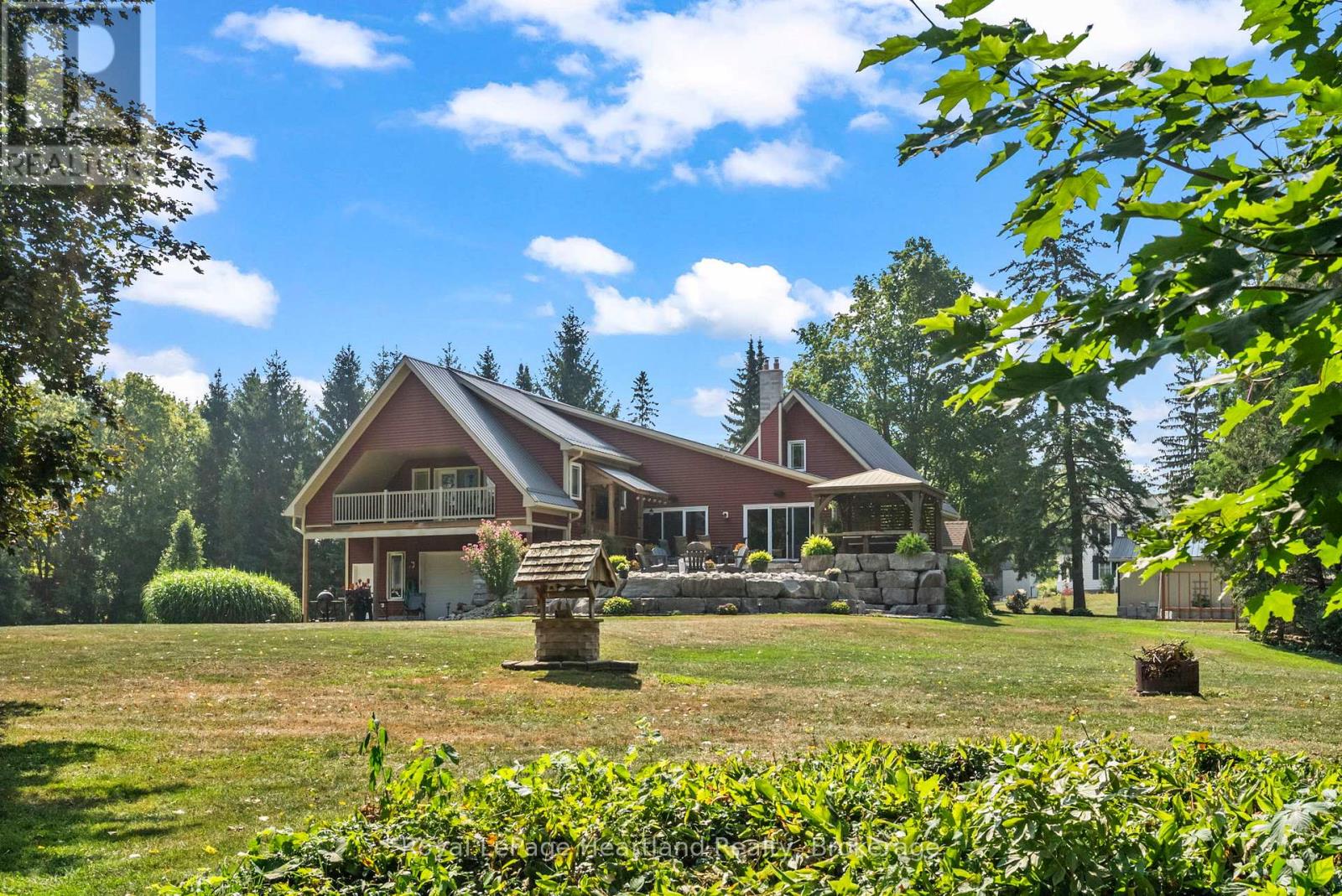 1043 Queen Street, Howick, Ontario  N0G 2X0 - Photo 49 - X12353927