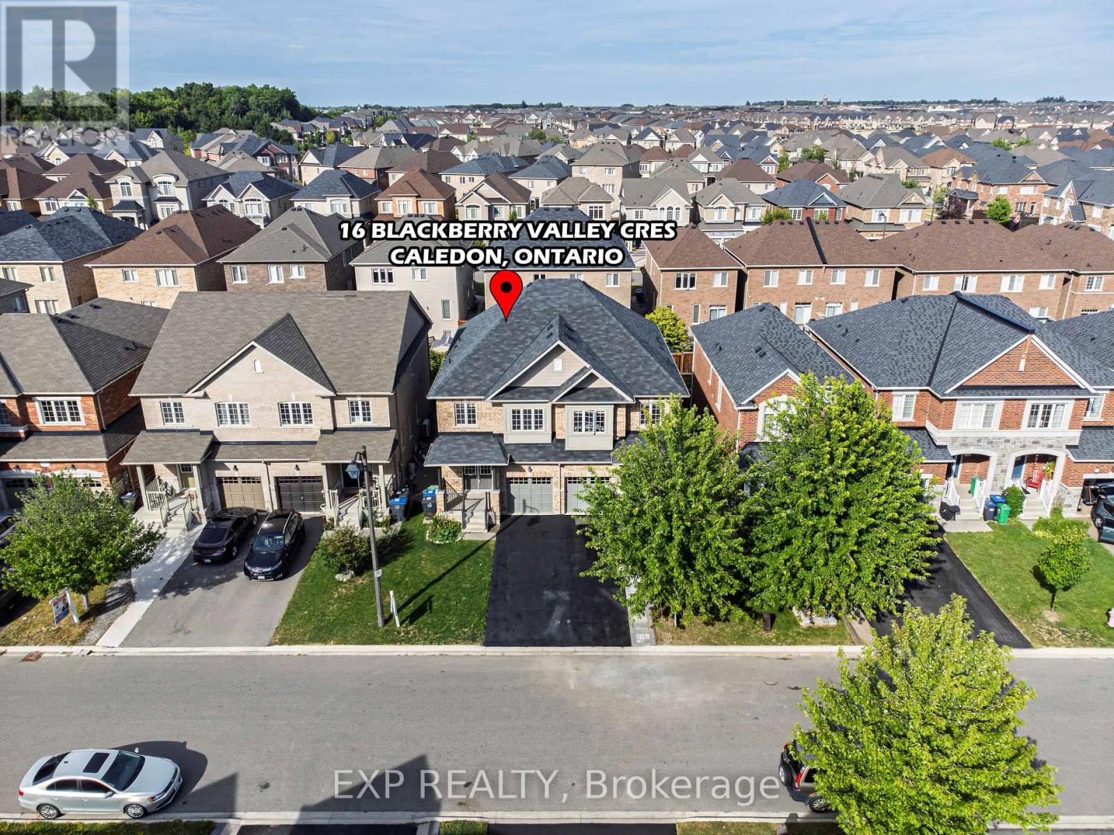 Property at 16 BLACKBERRY VALLEY CRESCENT image 1