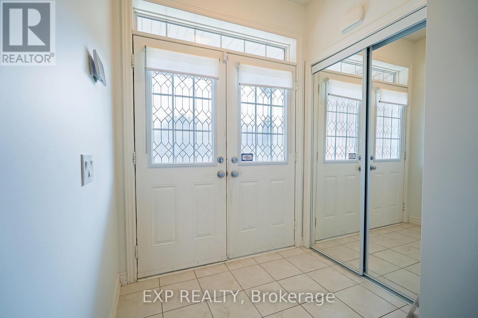 Property at 16 BLACKBERRY VALLEY CRESCENT image 5
