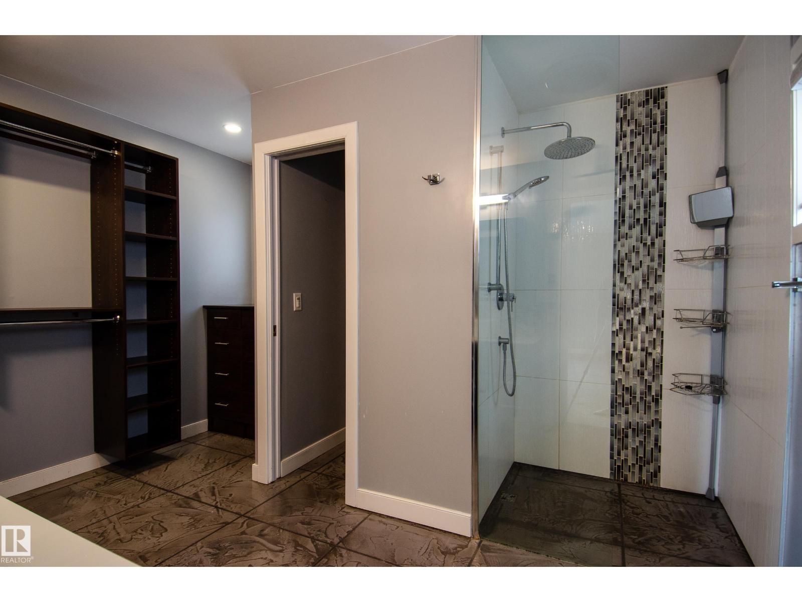 843 Wanyandi Rd Nw, Edmonton, Alberta  T5T 2X3 - Photo 15 - E4453763