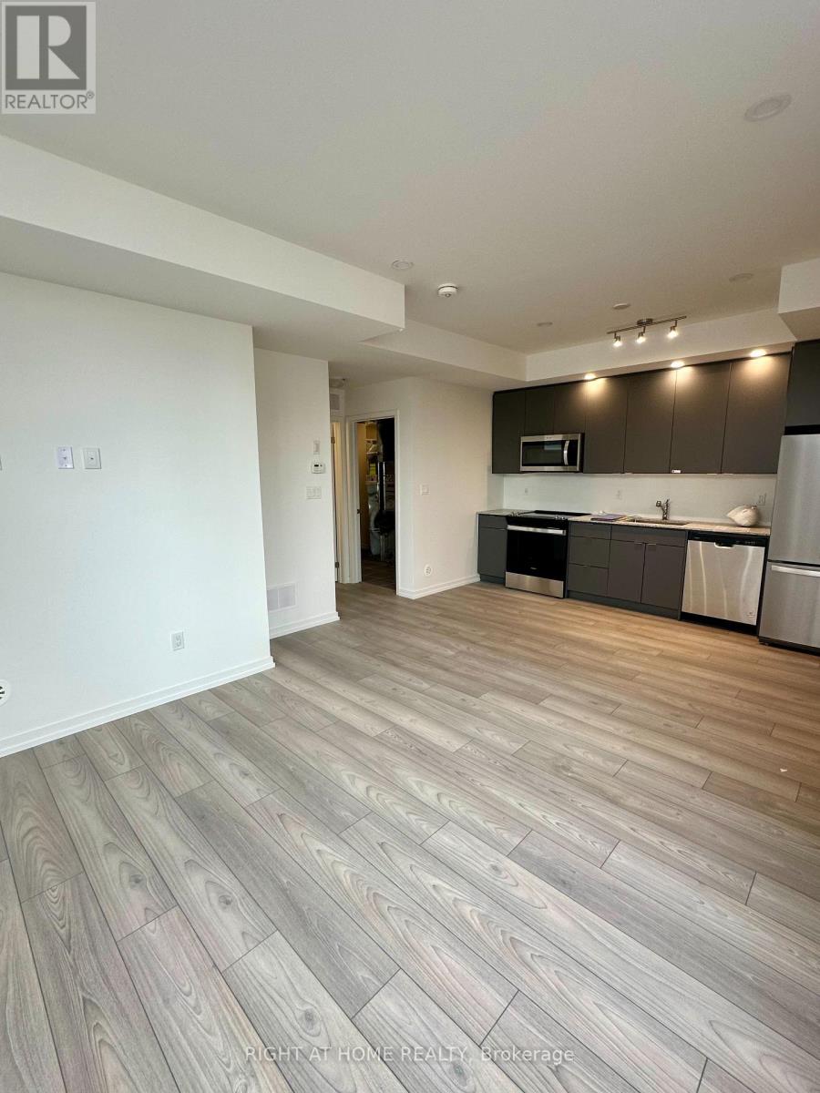 14 - 11 Lytham Green Circle, Newmarket, Ontario  L3Y 0H5 - Photo 5 - N12353935