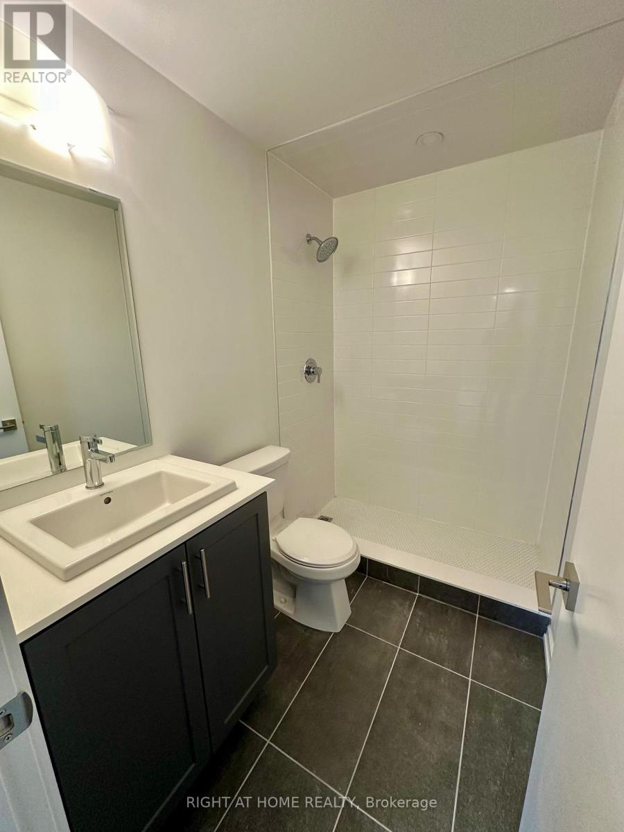 14 - 11 Lytham Green Circle, Newmarket, Ontario  L3Y 0H5 - Photo 6 - N12353935