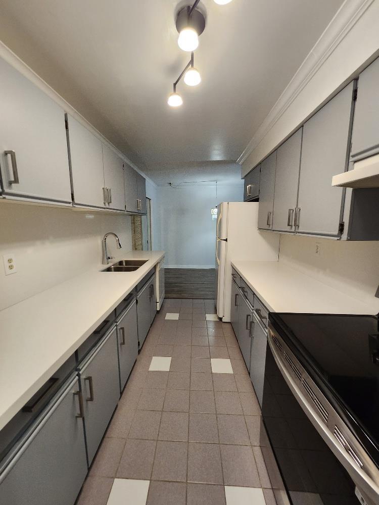 121 14159 104 Avenue, Surrey, British Columbia  V3T 1X6 - Photo 12 - R3038797