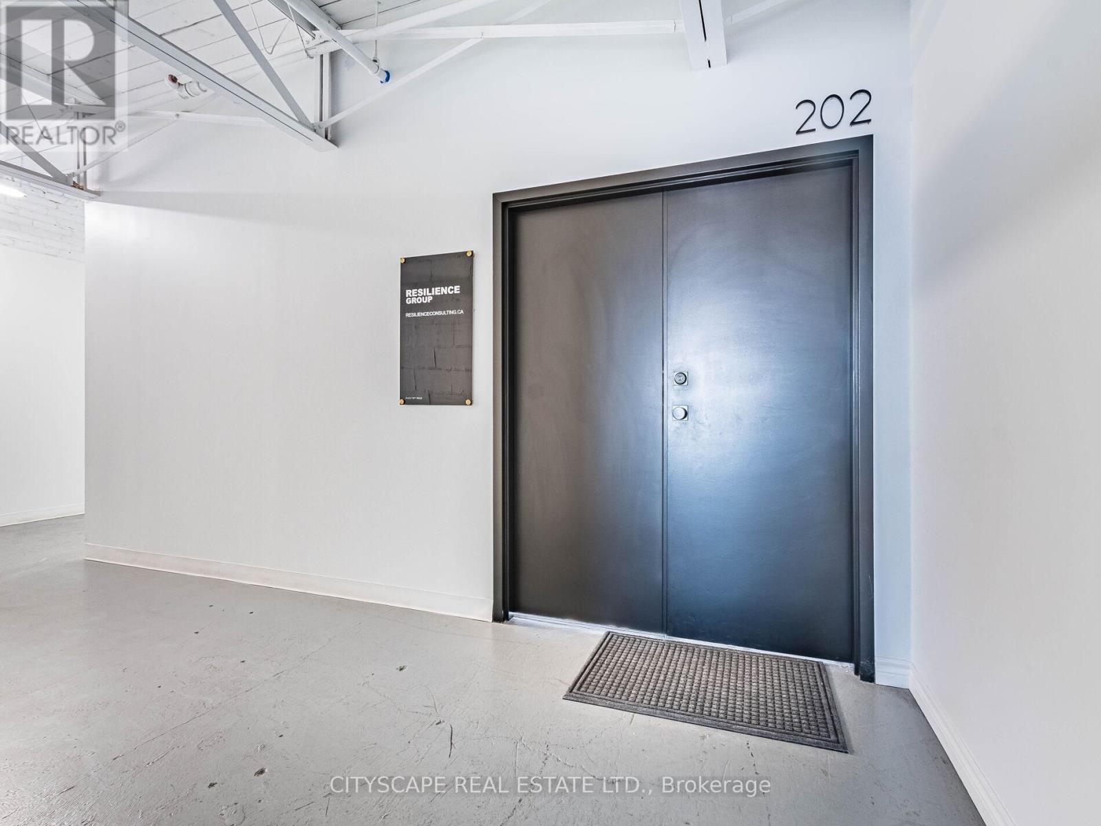 202 - 105 Brockhouse Road, Toronto, Ontario  M8W 2W8 - Photo 5 - W12353683