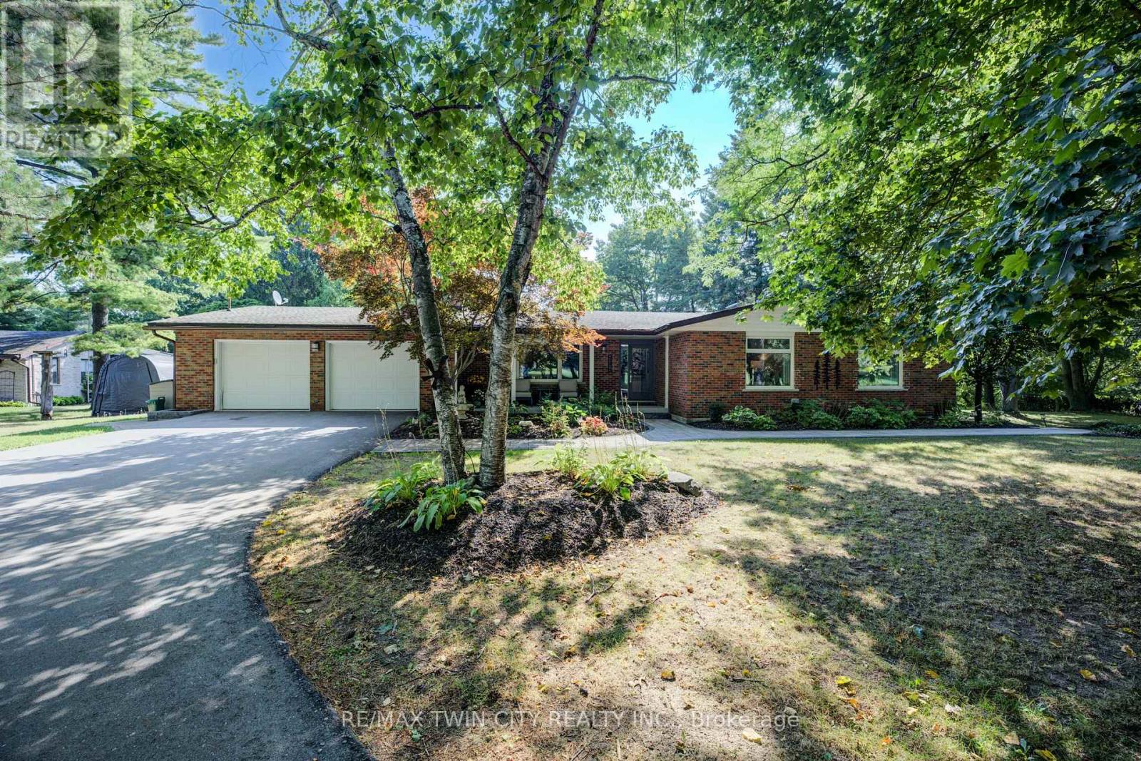 2080 BEAVERDALE ROAD, Cambridge, Ontario