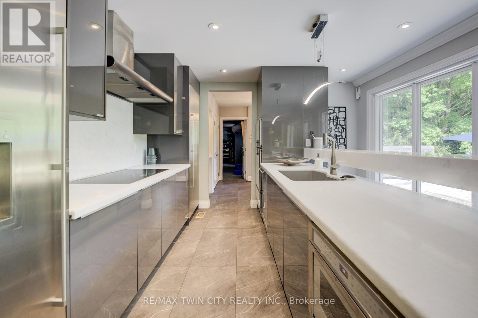 2080 Beaverdale Road, Cambridge, Ontario  N3H 4R7 - Photo 13 - X12353933