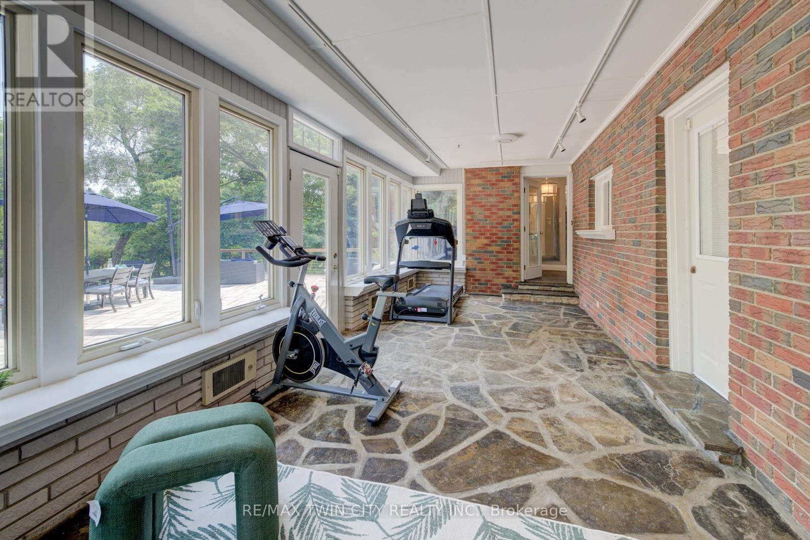 2080 Beaverdale Road, Cambridge, Ontario  N3H 4R7 - Photo 21 - X12353933