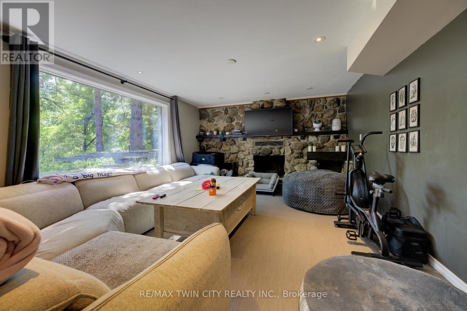 2080 Beaverdale Road, Cambridge, Ontario  N3H 4R7 - Photo 29 - X12353933