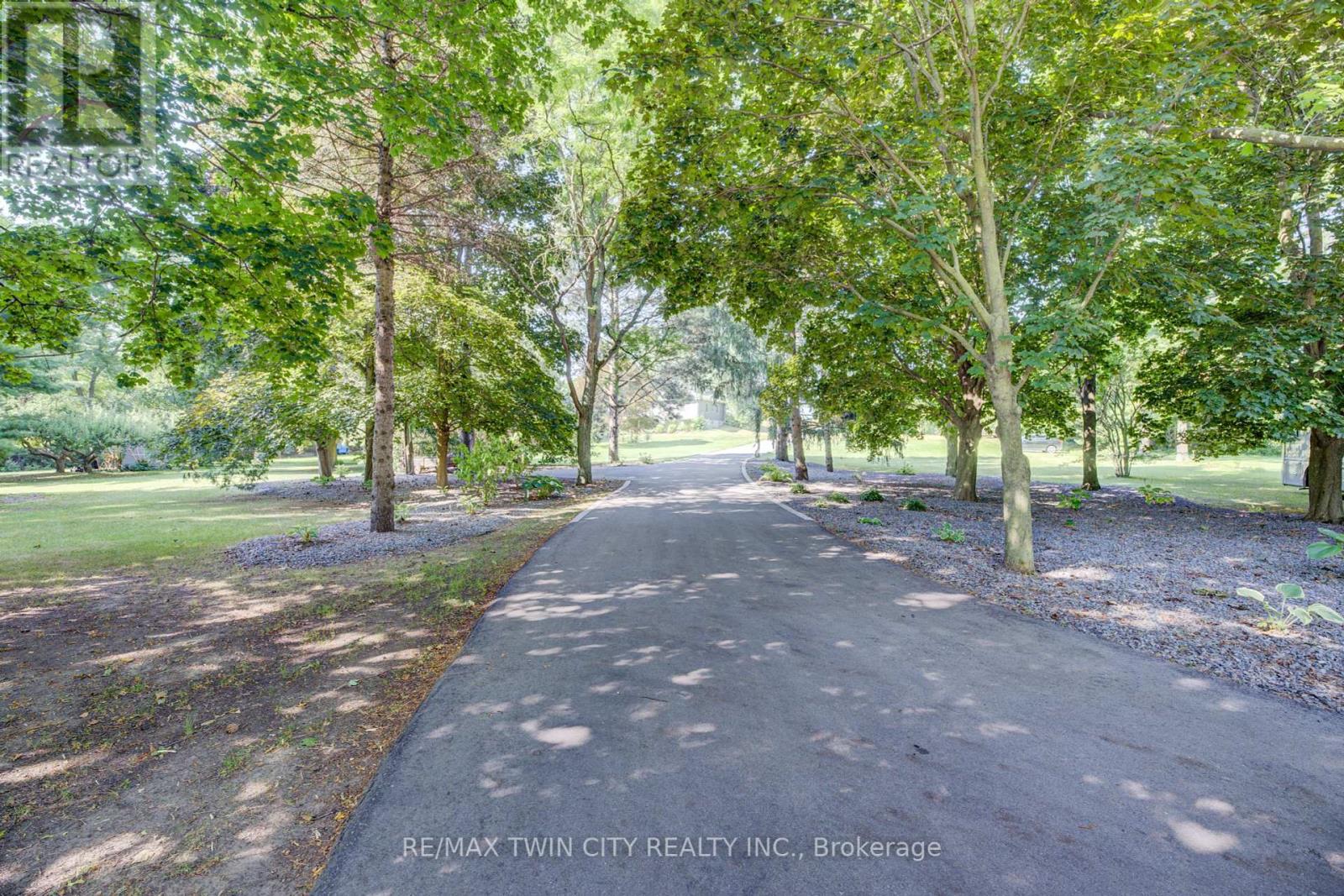 2080 Beaverdale Road, Cambridge, Ontario  N3H 4R7 - Photo 4 - X12353933