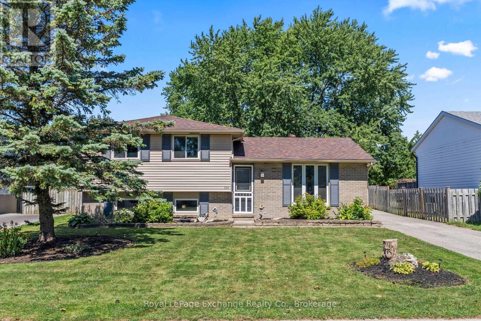 Secondary picture of 759 PALMATEER DRIVE