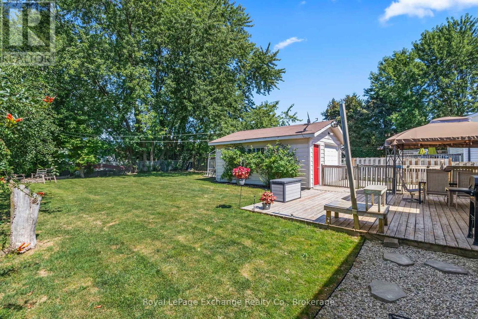 759 Palmateer Drive, Kincardine, Ontario  N2Z 1R8 - Photo 27 - X12353957