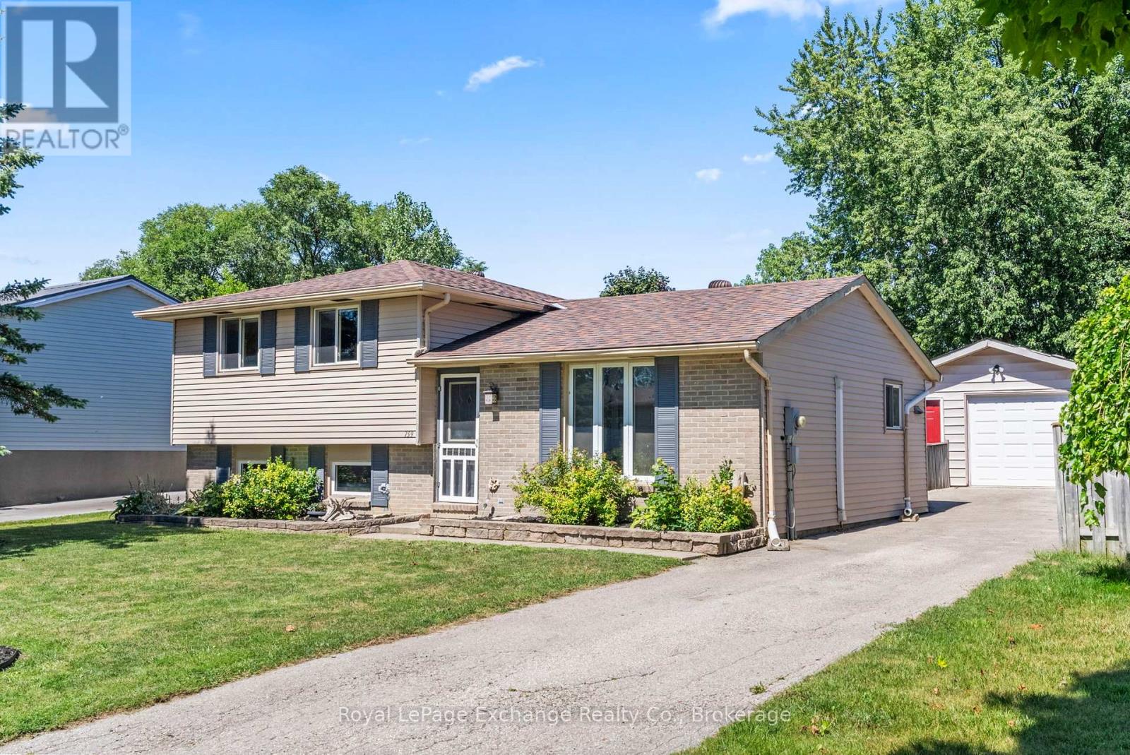 759 Palmateer Drive, Kincardine, Ontario  N2Z 1R8 - Photo 29 - X12353957