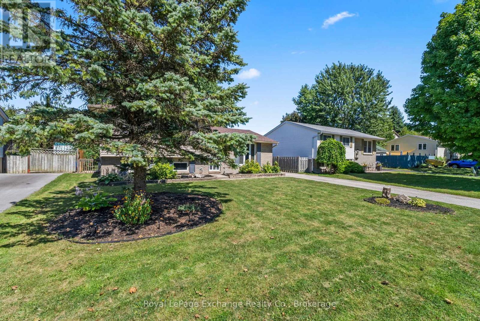 759 Palmateer Drive, Kincardine, Ontario  N2Z 1R8 - Photo 30 - X12353957