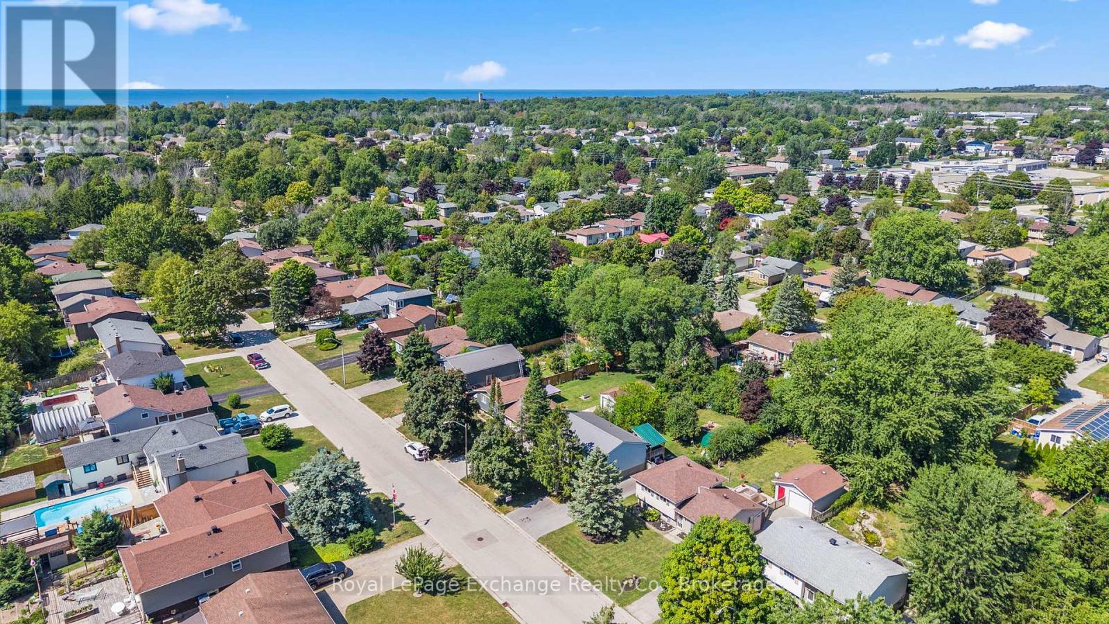 759 Palmateer Drive, Kincardine, Ontario  N2Z 1R8 - Photo 31 - X12353957